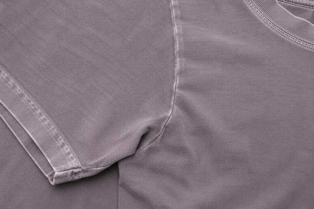 Garment dyed: betekenis, effect en wat je kunt verwachten